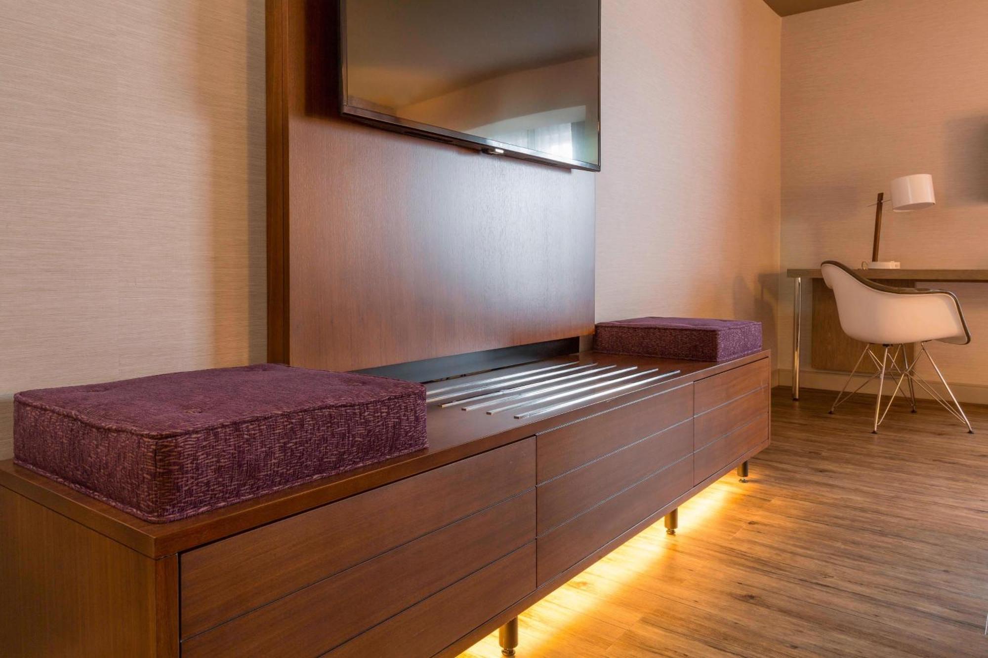 The Del Monte Lodge Renaissance Rochester Hotel & Spa Εξωτερικό φωτογραφία