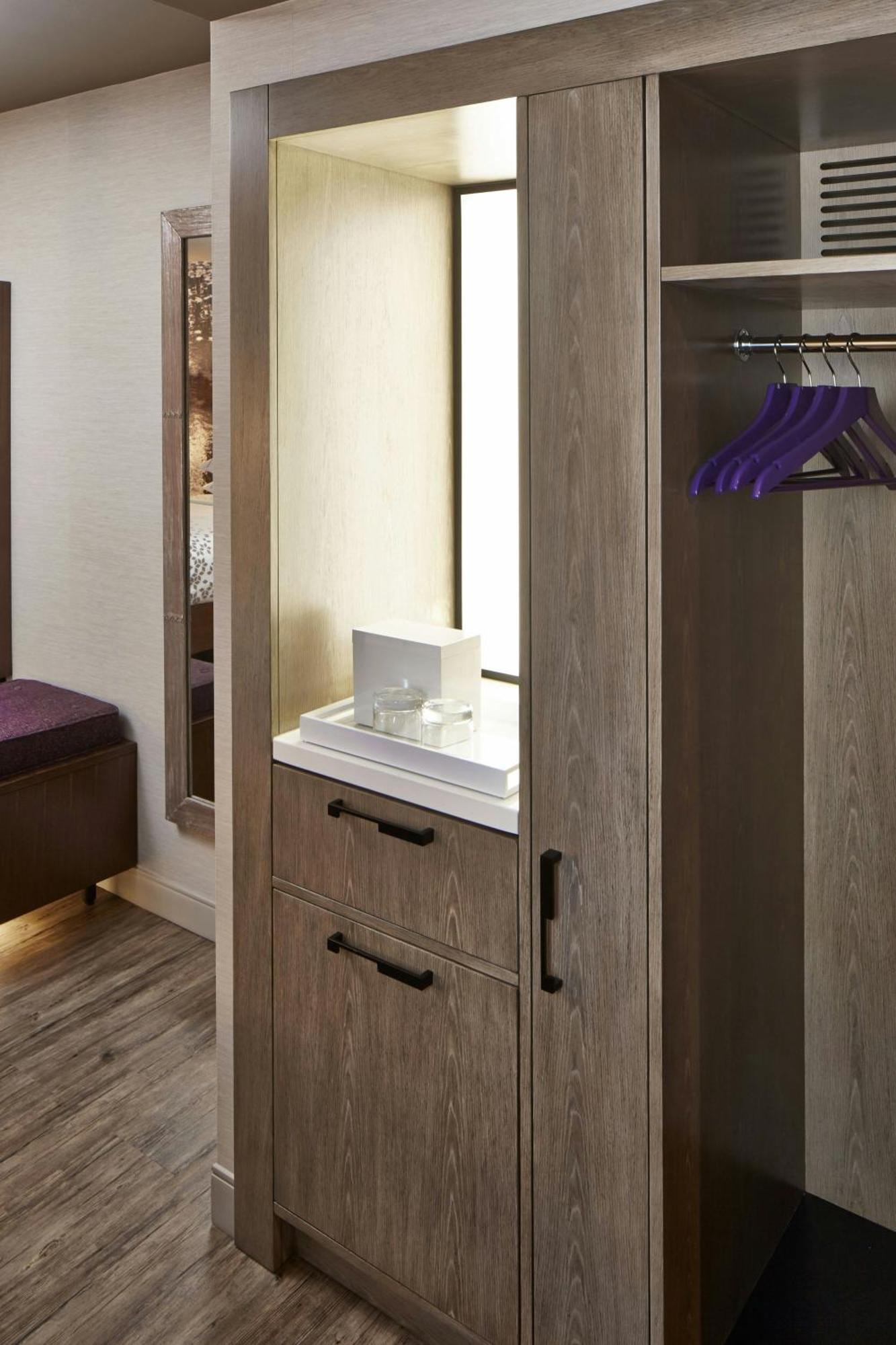 The Del Monte Lodge Renaissance Rochester Hotel & Spa Εξωτερικό φωτογραφία