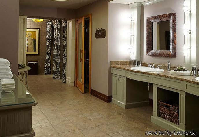 The Del Monte Lodge Renaissance Rochester Hotel & Spa Εξωτερικό φωτογραφία